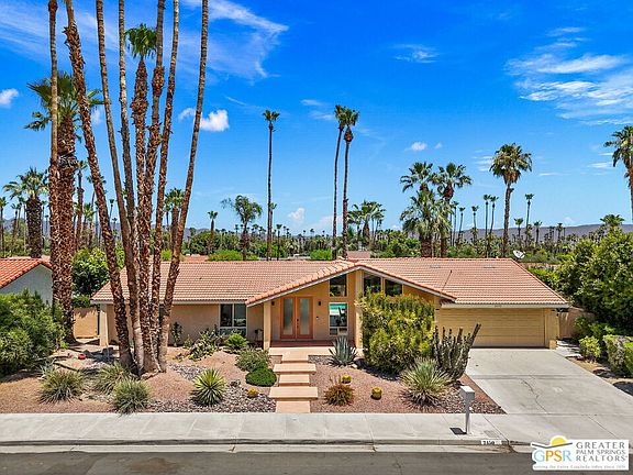 4th image of 2450 E El Chorro Way