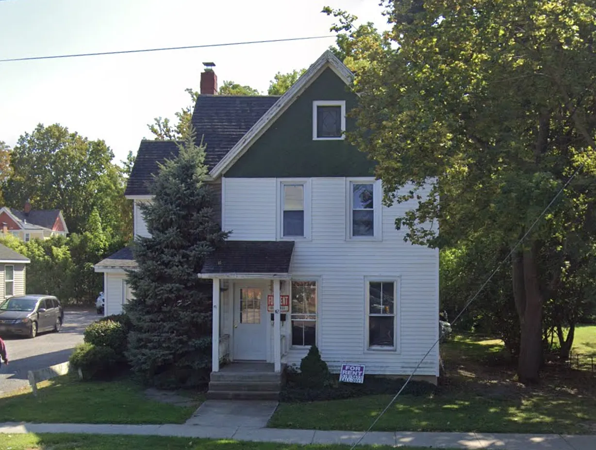 12 North St — Photo 1