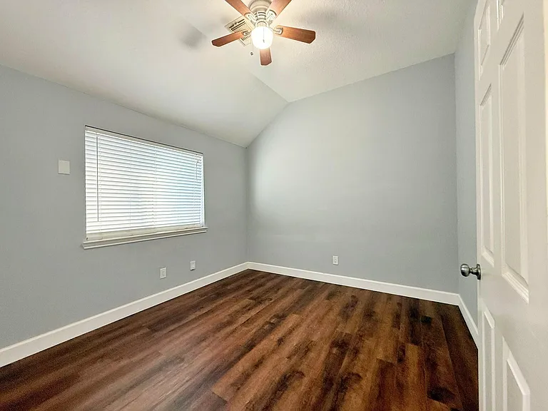 3610 Maple Pass Ct — Photo 13