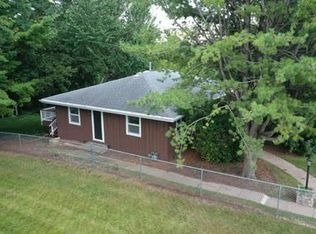 2670 N Grandview Ave, Dubuque, IA 52001