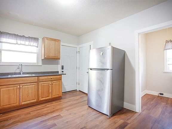 5th image of 824 Sumner Ave #Ma-01108