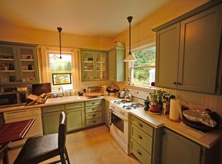 3558 SE Morrison St, Portland, OR 97214