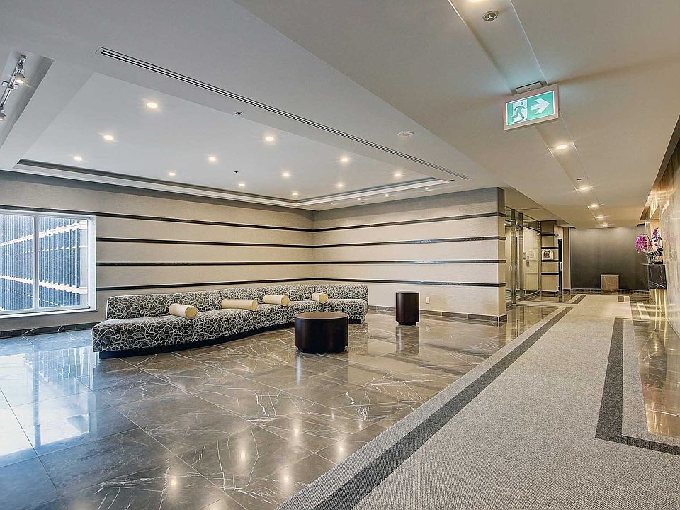 2nd image of 8 Park Rd #2801
