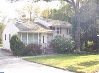 820 Bell Rd, Mount Ephraim, NJ 08059