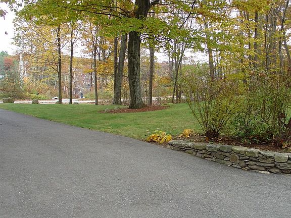 2nd image of 37 Lake Dr W
