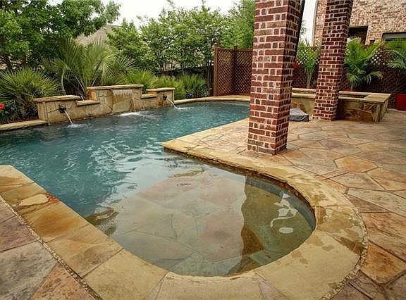 5th image of 404 Gentle Creek Dr