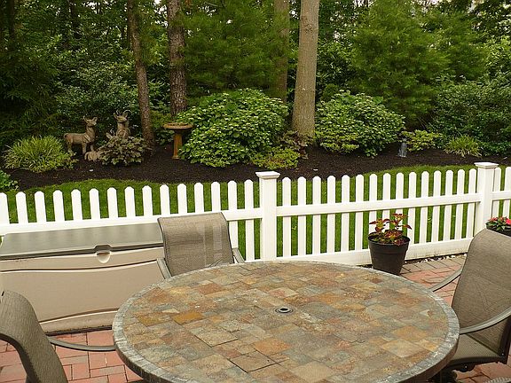 5th image of 126 Colony Dr