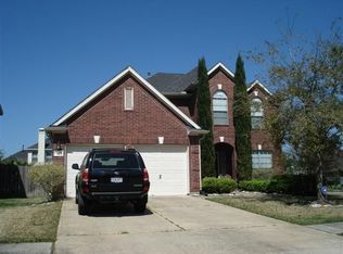 3615 Crescent Dr, Pearland, TX 77584