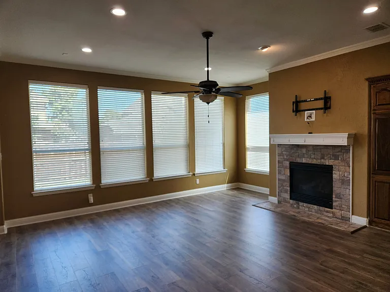 2815 Butterfield Stage Rd — Photo 1