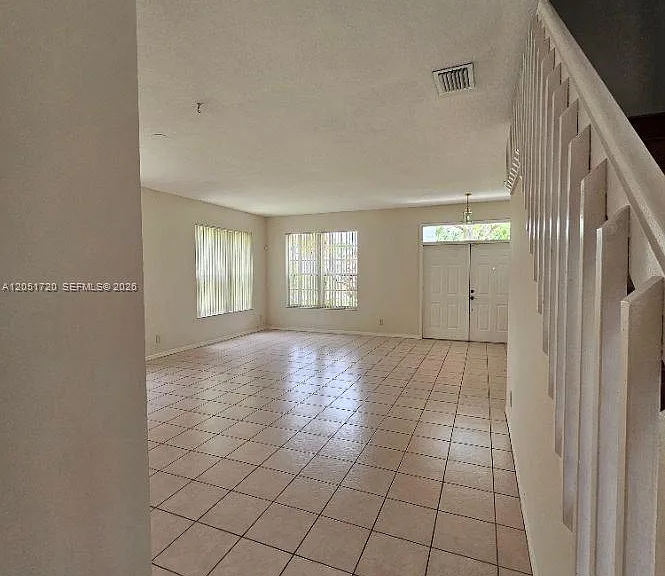 7558 Prescott Ln — Photo 3