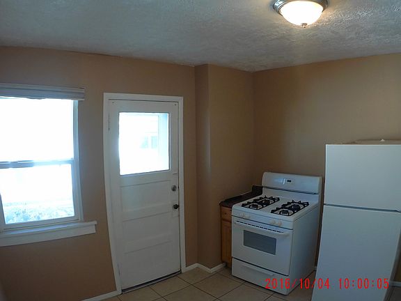 4th image of 163-165 W Goltz Ave