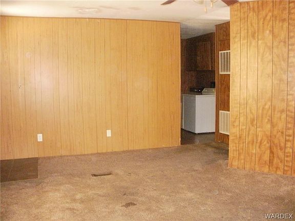 5th image of 579 Stahlman Dr
