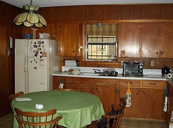 4th image of 4207 Bradley Cir