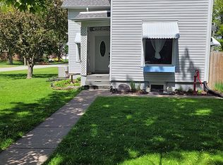 702 7th St, Durant, IA 52747