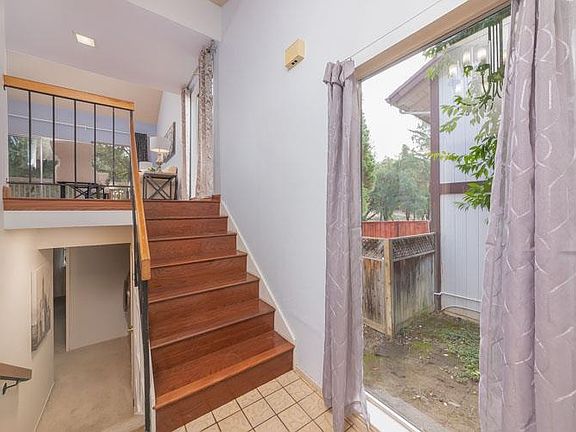 2nd image of 16924 Helene Ln