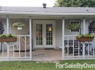 927 Arlington Dr, Sikeston, MO 63801