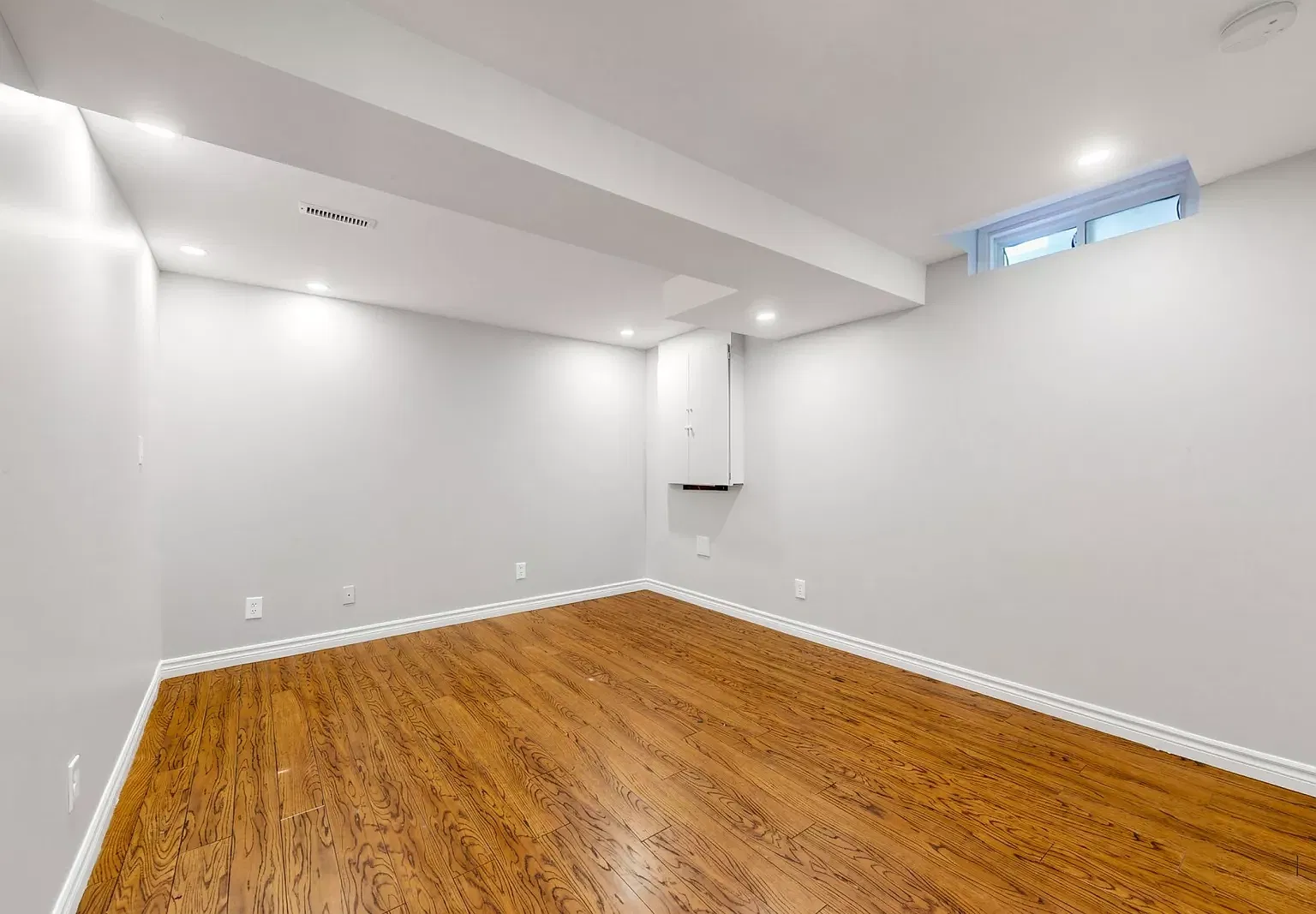 2 bed, 800 sqft, $1,750 — Photo 3
