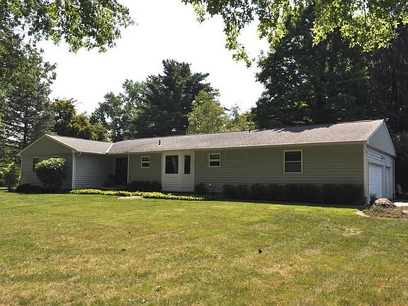 3rd image of 8479 Cranberry Ln NW