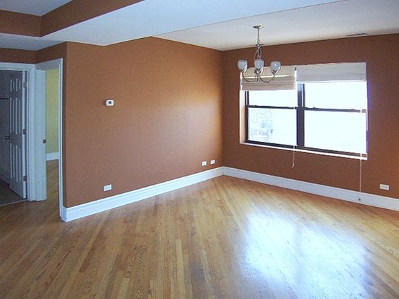 4th image of 4842 N Ashland Ave APT 2W