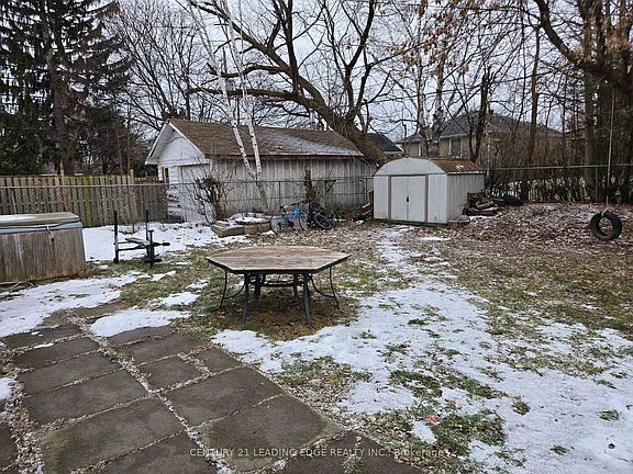 2nd image of 70 Admiral Rd