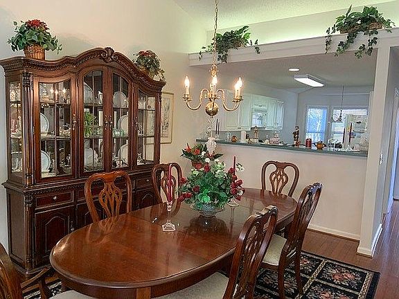 5th image of 56 Mansfield Cir