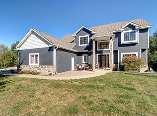 453 Singing Hills Dr SE, Lonsdale, MN 55046