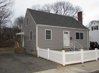 9 Bradlee St, Hyde Park, MA 02136