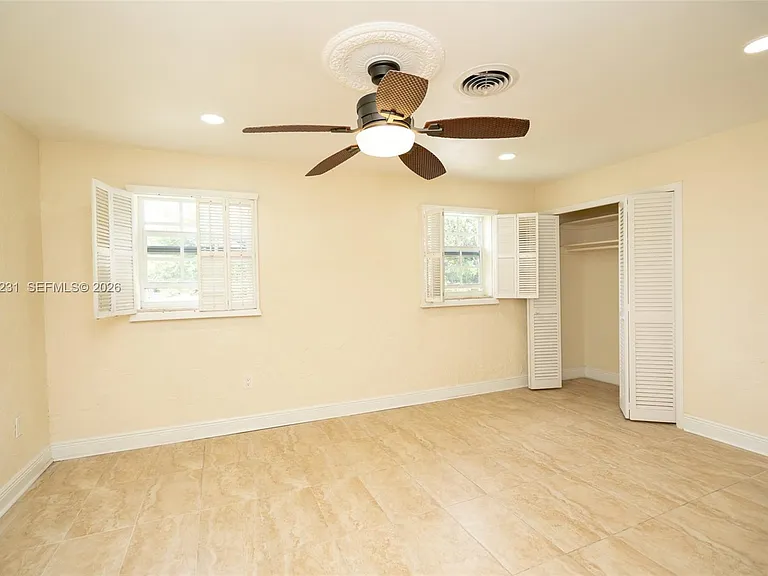 5613 Pierce St — Photo 43