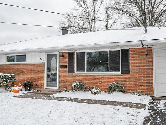 4th image of 2361 Mercury Ave