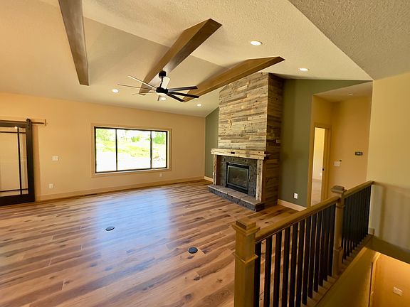 5th image of 691 Sweet Wood Ln