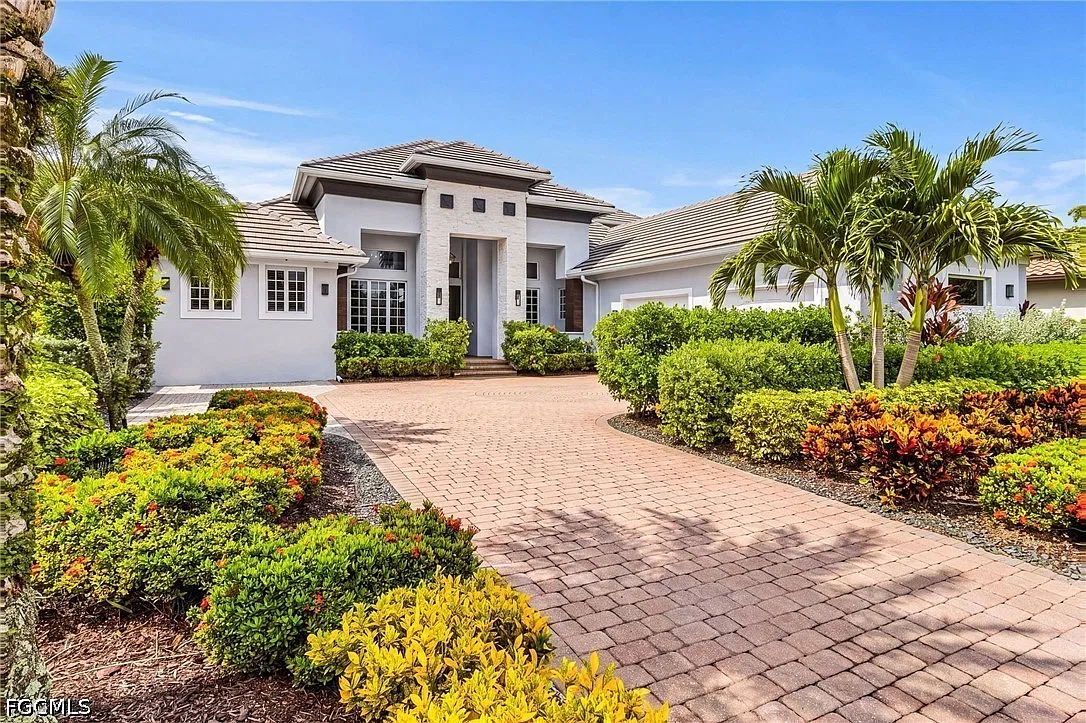 5 bed, 5.0 bath, 3767 sqft, $14,000 — Photo 3