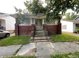 113 S Hickory St, Centralia, IL 62801