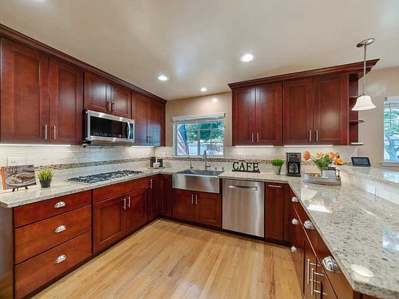 5th image of 4882 Kingdale Dr
