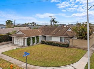 10022 Forrestal Dr, Huntington Beach, CA 92646