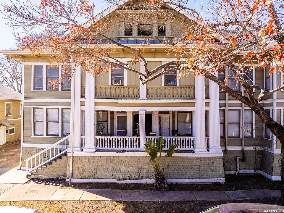 1st image of 124 E Ashby Pl