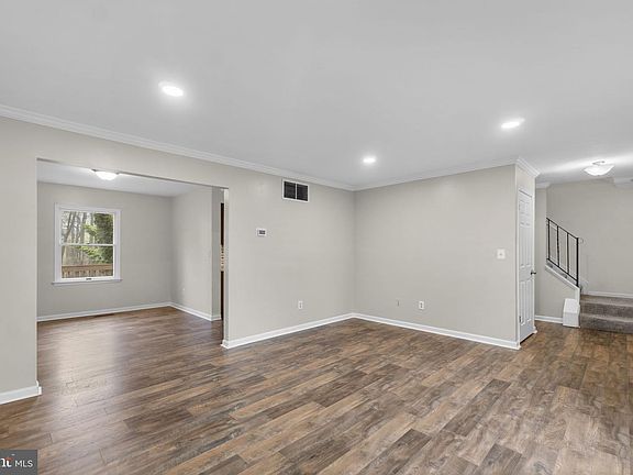 5th image of 4525 Roop Rd