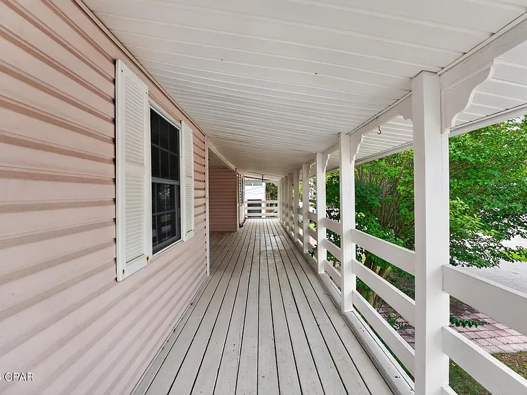 14108 Pelican St — Photo 4