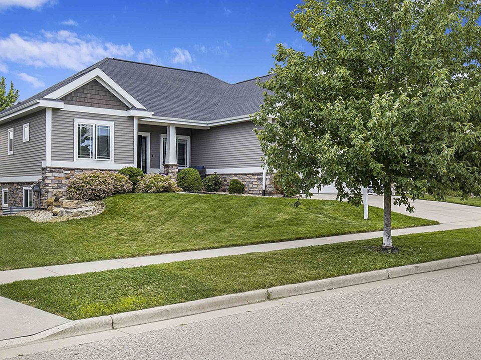 1st image of 1009 Tara Ln
