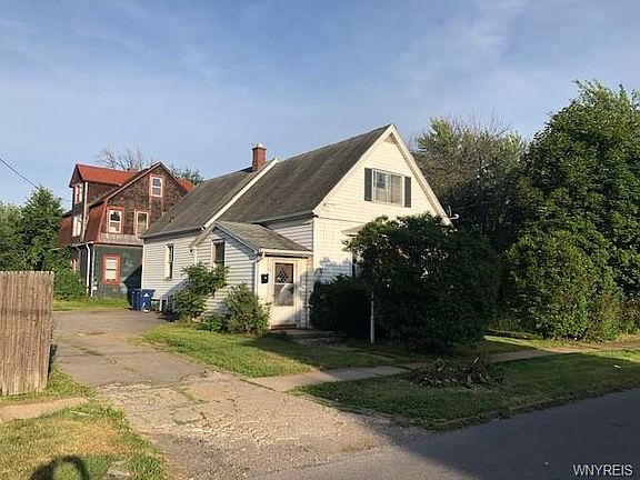 2nd image of 15 Edison Ave