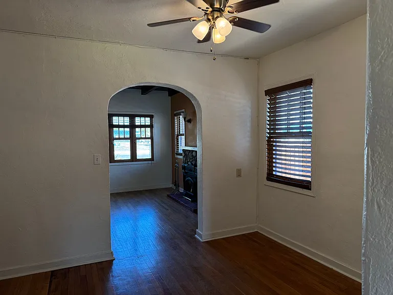 3004 E Adams St — Photo 6