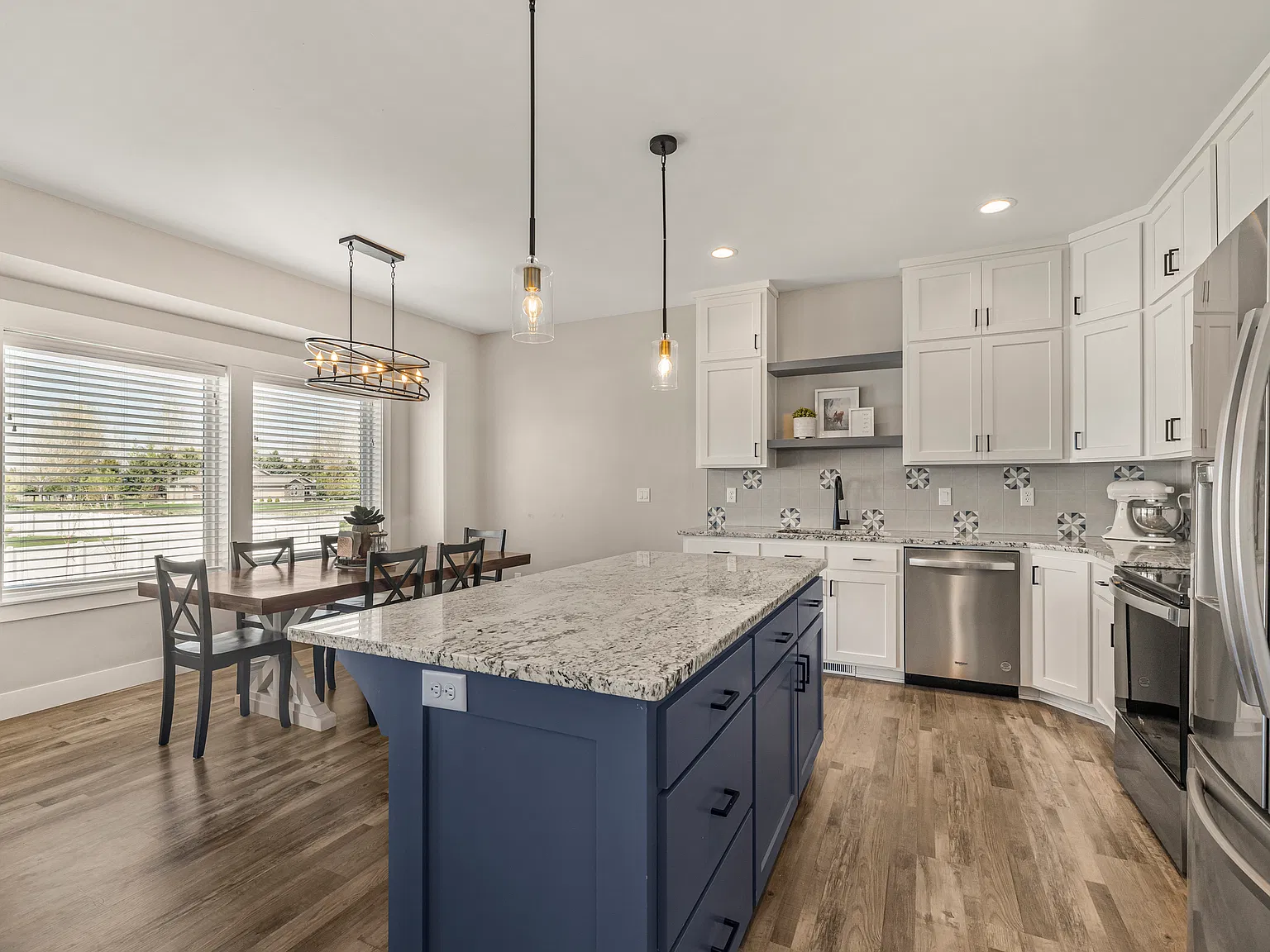 970 Pine Brook Ln — Photo 4