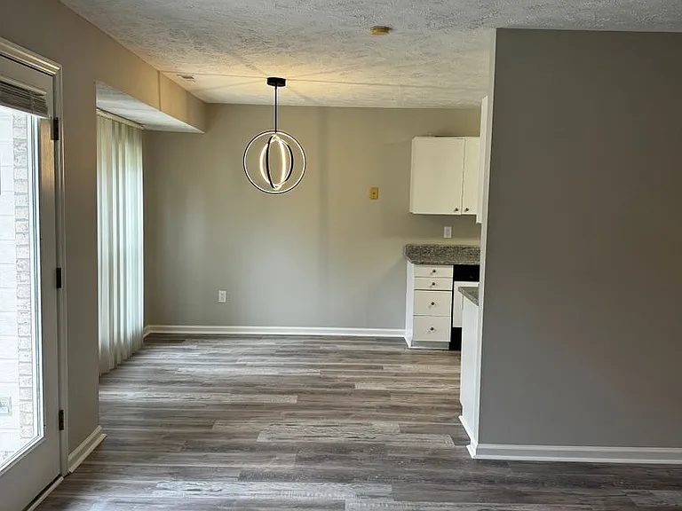 112 Thornbird Dr — Photo 7