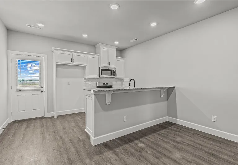 1050 Sunshine Ct — Photo 8