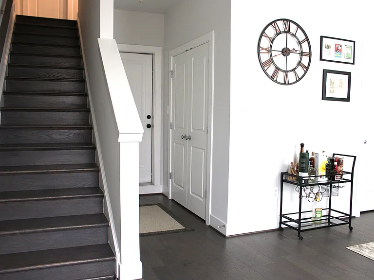 5040 Oakmoore Dr — Photo 10