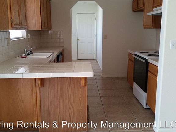 3rd image of 3065 Mirage Dr