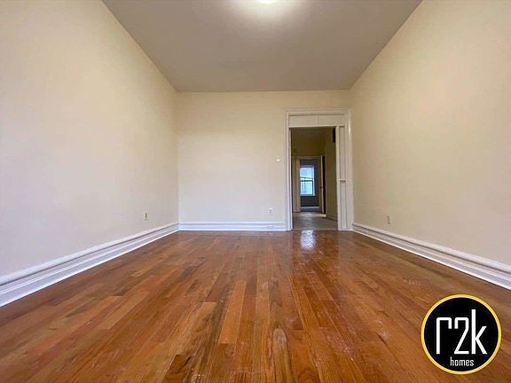 4th image of 30-93 32nd St #3R