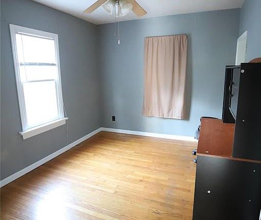 5th image of 3670 E Edgar Ave