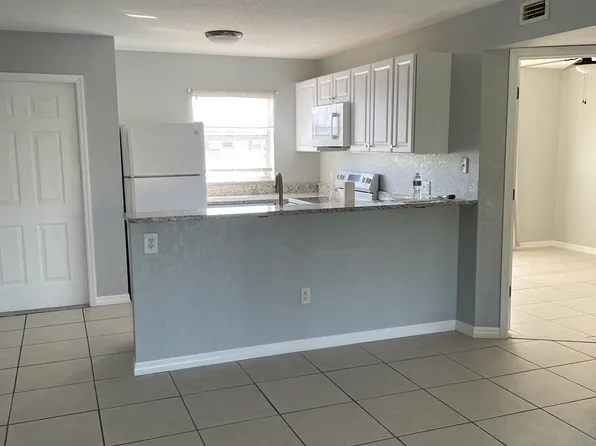 25050 Sandhill Blvd #5, Punta Gorda, FL 33983