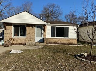 21674 Roosevelt Ave, Farmington Hills, MI 48336