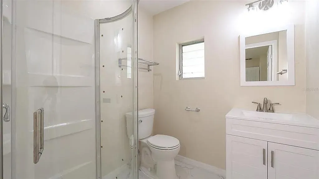 4 bed, 2.0 bath, 1905 sqft, $741 — Photo 4